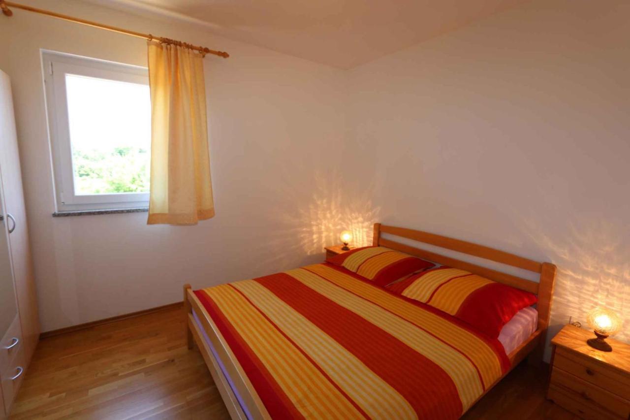 Apartments In Silo/Insel Krk 13430 外观 照片