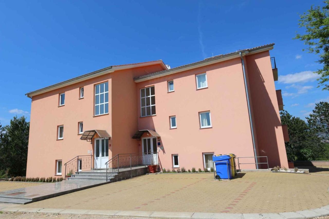 Apartments In Silo/Insel Krk 13430 外观 照片
