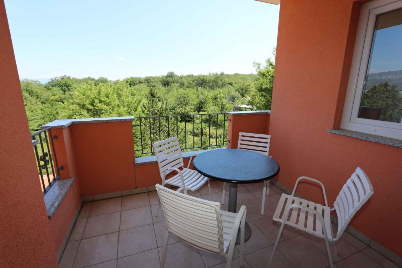 Apartments In Silo/Insel Krk 13430 外观 照片