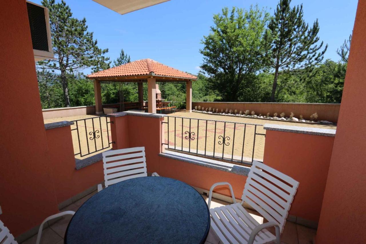 Apartments In Silo/Insel Krk 13430 外观 照片
